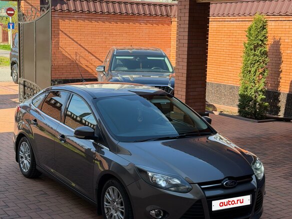 2012 Ford Focus III, серый, 1040000 рублей - вид 2
