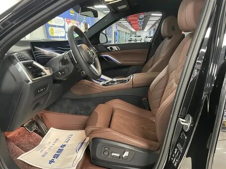 2023 BMW X6 30i III (G06) Рестайлинг, чёрный, 7816000 рублей, вид 5