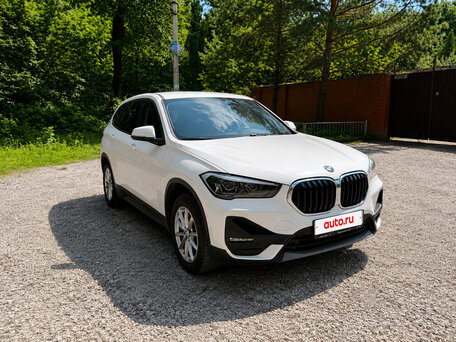 2020 BMW X1 18i sDrive II (F48) Рестайлинг, белый, 3150000 рублей, вид 4