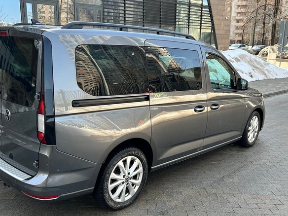 2021 Volkswagen Caddy Maxi V, серый, 3400000 рублей - вид 5
