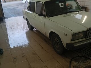 2005 Lada (ВАЗ) 2107, белый, 230000 рублей, вид 1