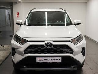 2020 Toyota RAV4 V (XA50), белый, 3089000 рублей, вид 2