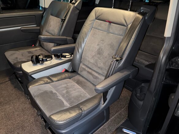 2008 Volkswagen Multivan T5, чёрный, 2250000 рублей - вид 6