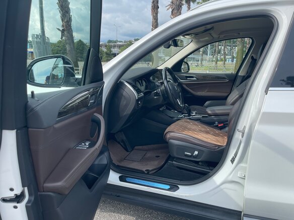 2018 BMW X3 20i xDrive III (G01), белый, 2950000 рублей - вид 11