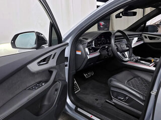 2024 Audi Q7 50 TDI II (4M) Рестайлинг, серебристый, 8964000 рублей, вид 5