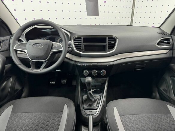 2026 Lada (ВАЗ) Vesta I Рестайлинг (NG), белый - вид 6