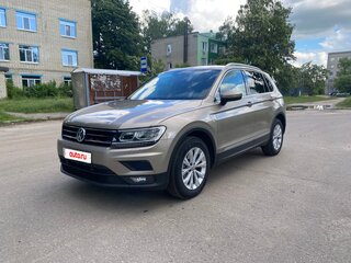 2017 Volkswagen Tiguan II, бежевый, 1999000 рублей, вид 2
