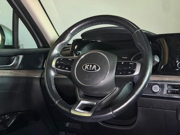 2021 Kia K5 III, серебристый, 2455000 рублей - вид 12