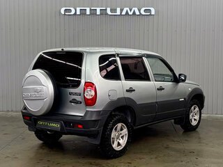 2014 Chevrolet Niva I Рестайлинг, серебристый, 677000 рублей, вид 5