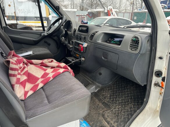 2002 Mercedes-Benz Sprinter, белый, 900000 рублей - вид 12