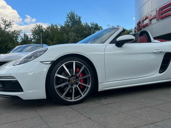 2022 Porsche Boxster S IV 718 (982), белый, 9809000 рублей - вид 9
