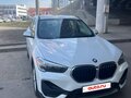 2021 BMW X1 18i sDrive II (F48) Рестайлинг, белый, 2500000 рублей
