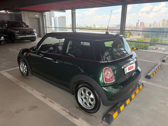 2013 Mini Hatch Cooper II (R56) Рестайлинг, зелёный, 1200000 рублей - вид 4