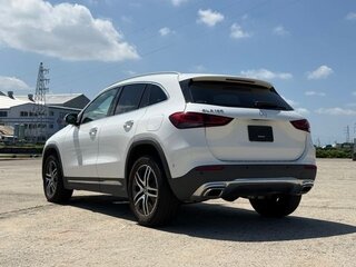 2022 Mercedes-Benz GLA 180 II (H247), белый, 1965911 рублей, вид 4
