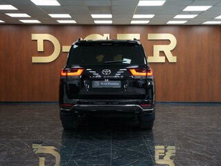 2022 Toyota Land Cruiser 300 Series, чёрный, 9981660 рублей, вид 5