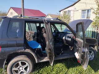 2004 Mitsubishi Pajero Pinin, чёрный, 400000 рублей, вид 4