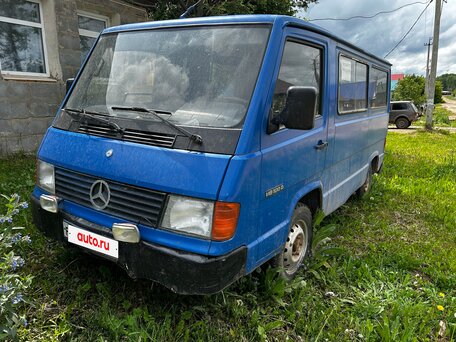 1994 Mercedes-Benz MB 100, синий, 350000 рублей, вид 2
