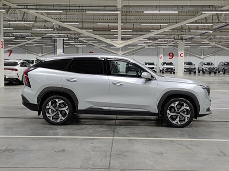 2024 Geely Atlas II, серебристый, 2710000 рублей, вид 4