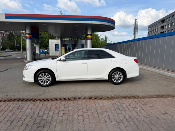 2014 Toyota Camry VII (XV50), белый, 1300000 рублей - вид 5