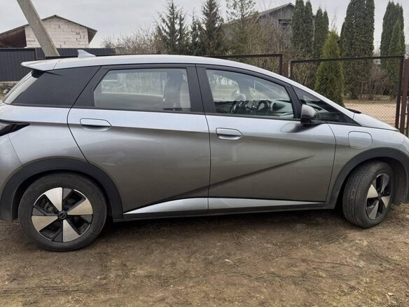 2025 BYD Dolphin 44.9 kWh I, серый, 1890000 рублей - вид 4