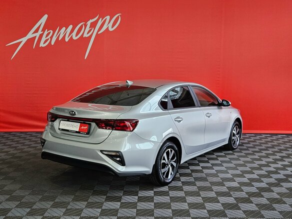 2020 Kia Cerato IV, серебристый - вид 5