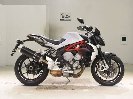 2012 MV Agusta Brutale 800, белый, 677000 рублей, вид 2