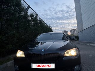 2013 BMW 5 серии 520i VI (F10/F11/F07), серый, 1700000 рублей, вид 2