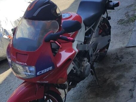 1992 Honda CBR 600F, красный, 250000 рублей, вид 3
