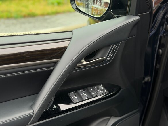 2018 Lexus LX 570 III Рестайлинг 2, синий, 7145000 рублей - вид 32