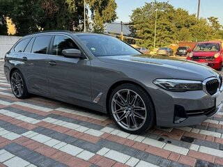 2021 BMW 5 серии 520d VII (G30/G31/G38) Рестайлинг, серый, 4150000 рублей, вид 4