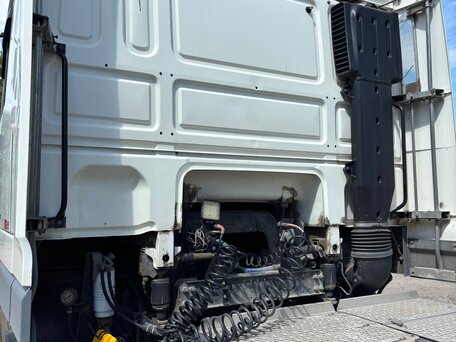 2010 DAF XF 105, белый, 2600000 рублей, вид 4