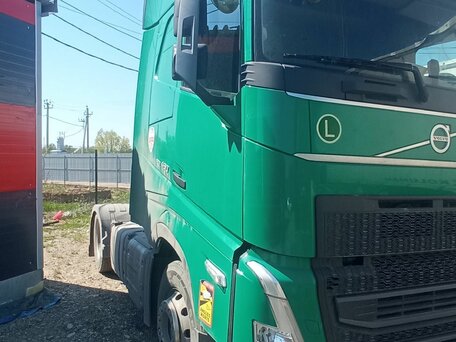 2021 Volvo FH 540, зелёный, 9672000 рублей, вид 3