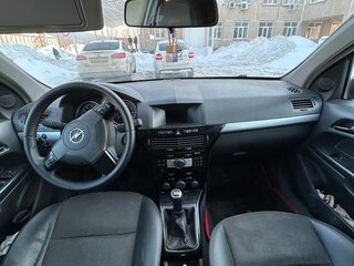 2007 Opel Astra H Рестайлинг, красный, 430000 рублей, вид 2