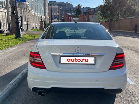 2012 Mercedes-Benz C-Класс 180 BlueEFFICIENCY III (W204) Рестайлинг, белый, 1590000 рублей, вид 2