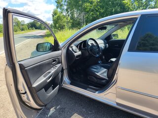 2006 Mazda 3 I (BK) Рестайлинг, белый, 385000 рублей, вид 3