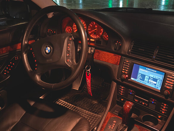 2002 BMW 5 серии 530i IV (E39) Рестайлинг, серый, 1200000 рублей - вид 16