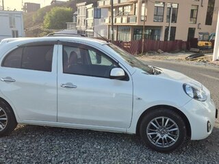 2017 Nissan March IV (K13) Рестайлинг, белый, 700000 рублей, вид 2