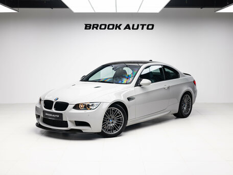 BMW M3 IV (E90)