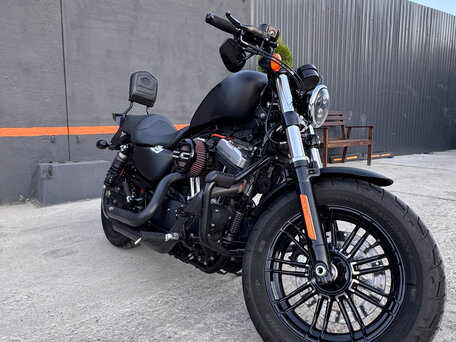2018 Harley-Davidson Sportster 1200, чёрный, 1300000 рублей, вид 1
