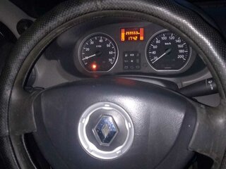 2011 Renault Logan I Рестайлинг, белый, 189999 рублей, вид 5