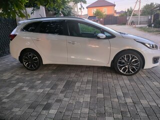 2016 Kia Ceed II Рестайлинг, белый, 1700000 рублей, вид 4