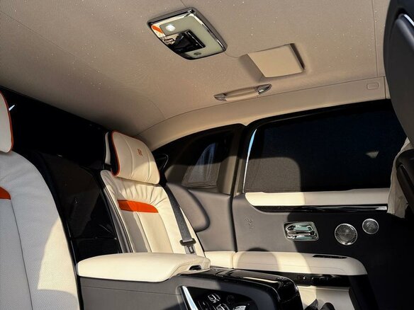 2025 Rolls-Royce Ghost Extended II Рестайлинг (Series II), чёрный - вид 4