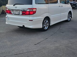 2007 Toyota Alphard I Рестайлинг, белый, 1900000 рублей, вид 5