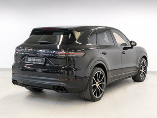 2021 Porsche Cayenne III, чёрный, 6850000 рублей, вид 5