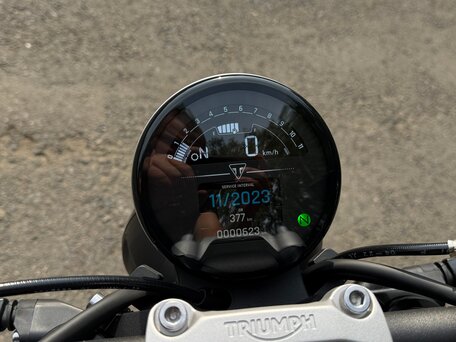 2022 Triumph Trident 660, чёрный, 950000 рублей, вид 5