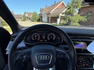 2021 Audi Q7 45 TDI II (4M) Рестайлинг, чёрный, 6500000 рублей, вид 3