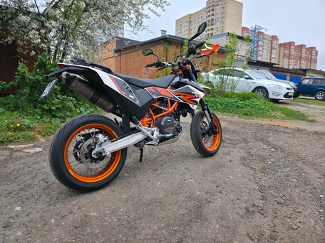 2014 KTM 690 SMC R, оранжевый, 700000 рублей, вид 5