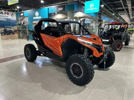 2026 CFMoto Z10 EPS, золотистый, 3379900 рублей, вид 2