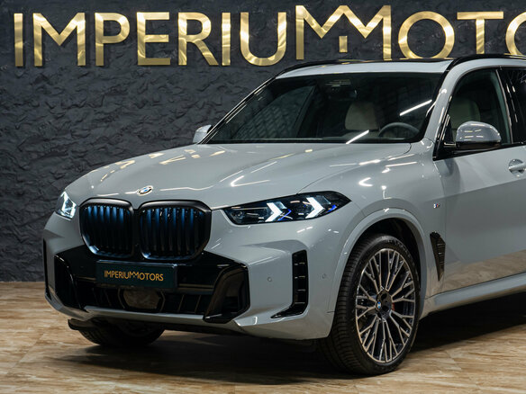 2026 BMW X5 40i IV (G05/G18) Рестайлинг, серый, 15990000 рублей - вид 3
