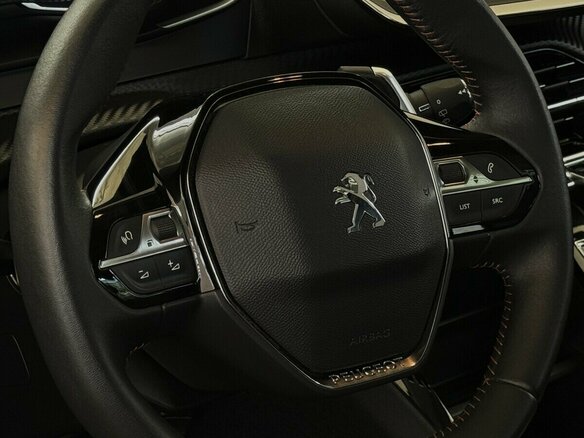 2023 Peugeot 2008 6AT II, белый - вид 11